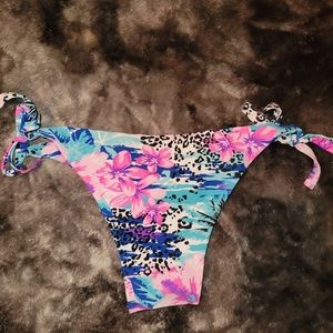 Medium FUSED scrunch butt bikini bottoms